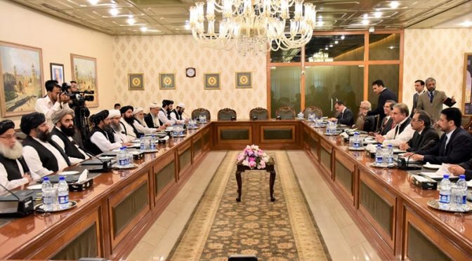 وزیر خارجہ کی زیر قیادت پاکستانی حکام، طالبان رہنماوں کی دفترخارجہ میں ملاقات