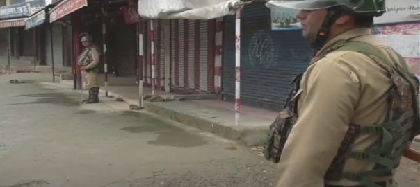 بدترین کرفیو کا آج 69 واں دن ، سرینگر کی جامعہ مسجد میں مسلسل دسویں ہفتے بھی نماز جمعہ ادا نہ ہو سکی