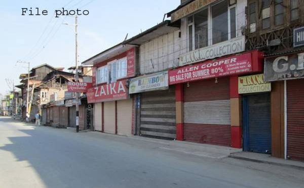 مقبوضہ کشمیر میں 60ویں روز بھی کرفیو جاری ، موبائل، انٹرنیٹ سروس بند،ٹی وی نشریات معطل