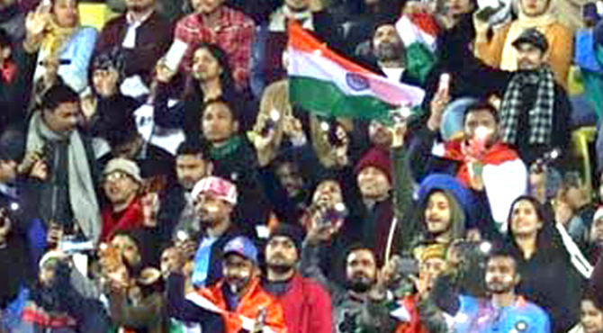 بھارت ،سری لنکا کرکٹ میچ ،آسام سٹیڈیم مودی مخالف نعروں سے گونج اُٹھا