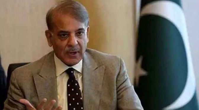 ن لیگ نے حفاظتی سامان کی پہلی کھیپ ڈاکٹروں کے حوالے کردی