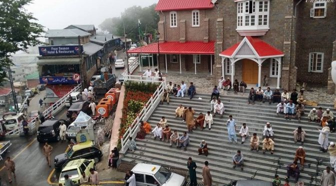 مری کو سیاحوں کیلئے بند کرنے کا فیصلہ