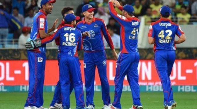 کراچی کنگز نے لاہور قلندرز کو 10 وکٹ سے شکست دے دی