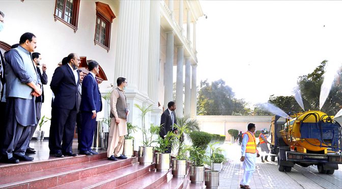 سرکاری ملازمین نے 120کروڑ کرونا فنڈ میں عطیہ کردیئے غریبوں کو حالات کے رحم و کرم پر نہیں چھوڑیں گے عثمان بزدار