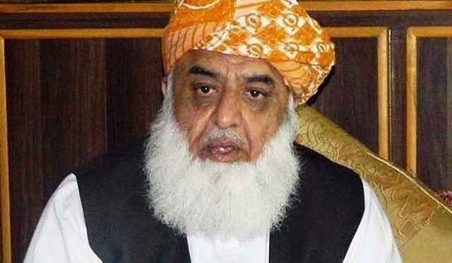 ملک کسی جماعت کی بنائی ہوئی فورس کے حوالے نہیں کیا جاسکتا، فضل الرحمان