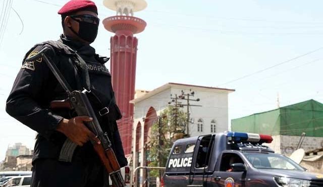 سندھ میں جمعے کو دوپہر 12 سے 3 بجے تک لاک ڈاون مزید سخت کرنے کا حکم