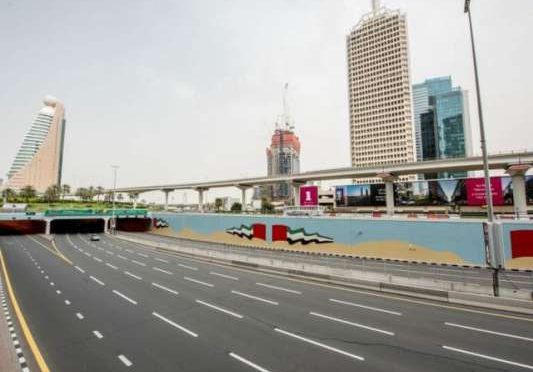 دبئی میں کاروباری سرگرمیاں 18 اپریل تک معطل رہیں گی