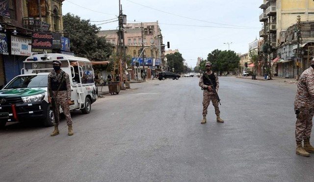 کراچی سمیت سندھ بھر میں 3 گھنٹے کا کرفیو جیسا لاک ڈاون