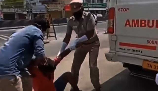 بھارتی پولیس نے نوجوانوں کو کورونا مریض کے ساتھ بند کردیا