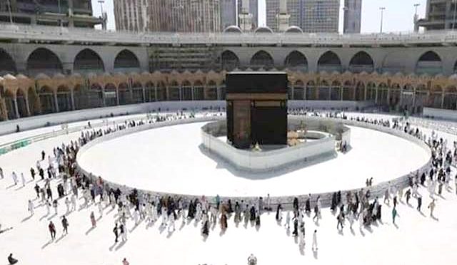 سعودی حکومت نے خانہ کعبہ کے صحن کو طواف کیلئے کھول دیا