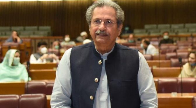 تعلیمی اداروں سے متعلق فیصلہ 2 جولائی کو کریں گے: وفاقی وزیر تعلیم