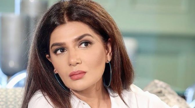 بالی وڈ کے بعد پاکستان شوبز انڈسٹری میں بھی اقرباپروری کے خلاف آوازیں اٹھنے لگیں