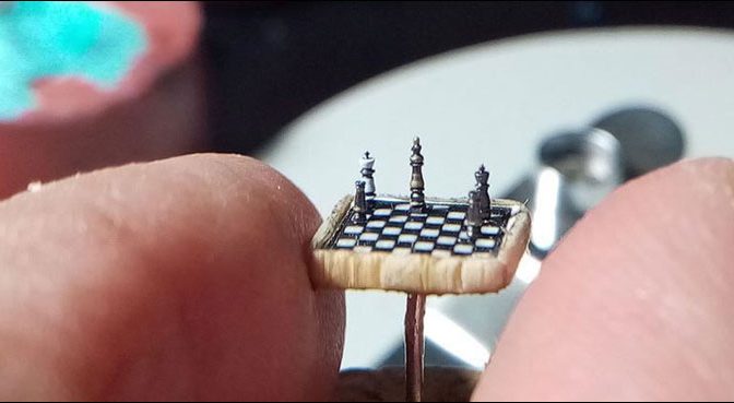 دنیا کا سب سے چھوٹا شطرنج، دیکھ کر آپ بھی حیران ہوجائیں گے