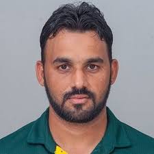 دورہ انگلینڈ پر جانے والے کاشف بھٹی کا کورونا ٹیسٹ مثبت آ گیا
