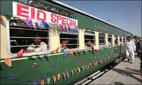 ریلوے کاعید پرپردیسیوں کیلیے 4 اسپیشل ٹرینیں چلانے کا فیصلہ