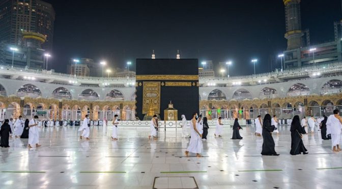 7 ماہ بعد مسجد الحرام میں عمرے کی ادائیگی کا آغاز کردیا گیا