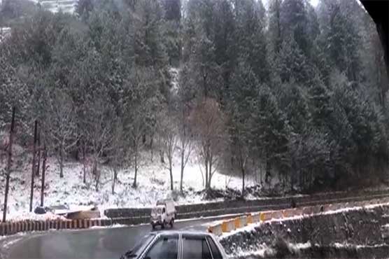 ملک کے شمالی علاقہ جات میں بارش اور برفباری، سردی کی شدت میں اضافہ