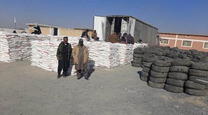 چمن: غیرملکی ٹائیرز، چائنیز نمک بمعہ کنٹینر قبضے میں لےلیا