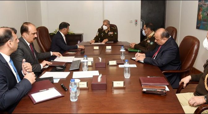 آرمی چیف کا آئی ایس آئی ہیڈ کوارٹر کا دورہ،پیشہ ورانہ تیاریوں پر اظہار اطمینان