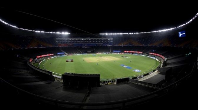 آئی پی ایل: 2 کھلاڑیوں کا کورونا ٹیسٹ مثبت آنے کے بعد میچ ملتوی