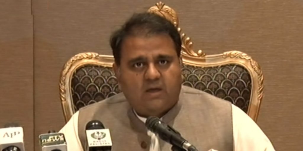 اوورسیز پاکستانیوں کو ووٹ کا حق دینا تحریک انصاف کا ایجنڈا ہے، فواد چوہدری