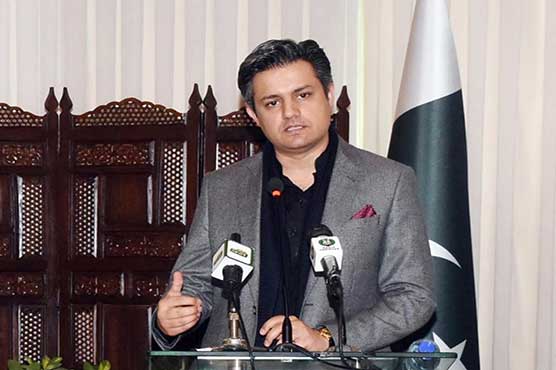 بجلی چوری والے علاقوں میں لوڈشیڈنگ بڑھ سکتی ہے: وزیر توانائی نے خبردار کردیا