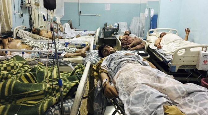 کابل ائیرپورٹ پر دھماکوں میں ہلاکتوں کی تعداد 100سے تجاوز کر گئی
