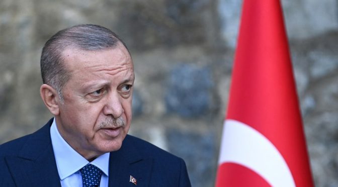 ترک صدر  رجب طیب اردوان کا امریکا سمیت 10 ممالک کے سفیروں کو ناپسندیدہ قرار دینےکا حکم