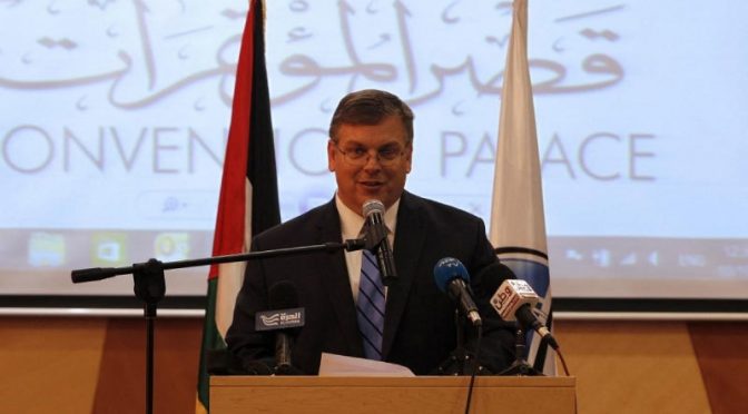 جو بائیڈن نے ڈونلڈ آرمین بلوم کو پاکستان میں نیا سفیر نامزد کردیا