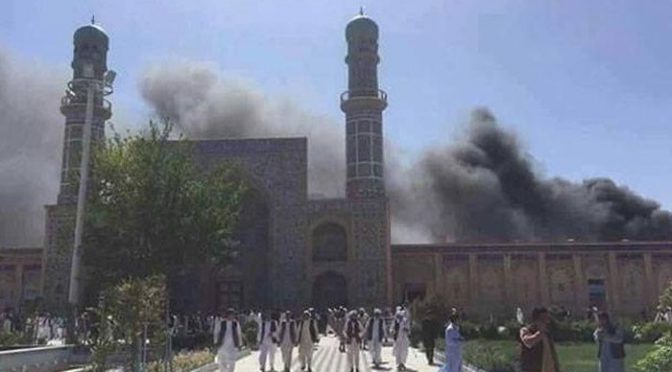 افغانستان میں نماز جمعہ کے دوران مسجد میں دھماکا، 50 افراد جاں بحق