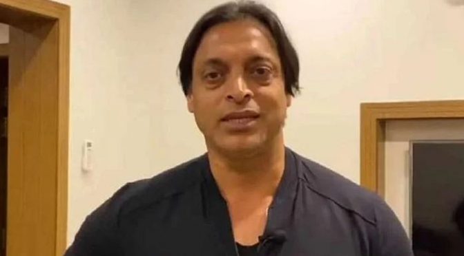 سرکاری ٹی وی کے میزبان نے غیرملکی اسٹارز کے سامنے توہین کی: شعیب اختر