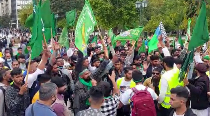 برطانیہ، ملائیشیا اور دیگرممالک میں جشن ولادت کی خوشی میں اوورسیزپاکستانیوں کی جانب سے جلوسوں کا اہتمام