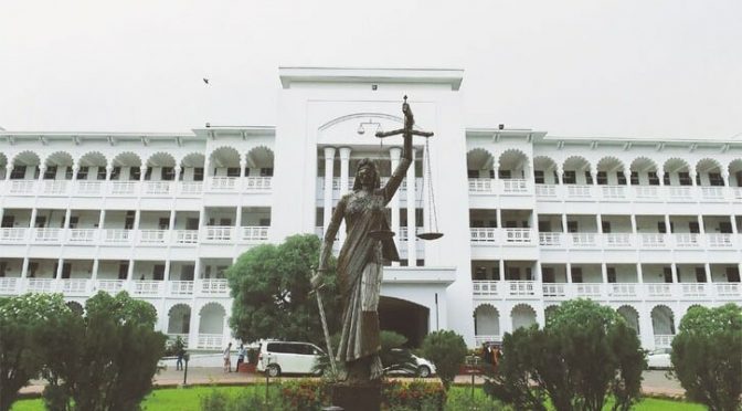 بنگلہ دیش: سابق چیف جسٹس کو منی لانڈرنگ کے الزام میں 11 سال قید کی سزا
