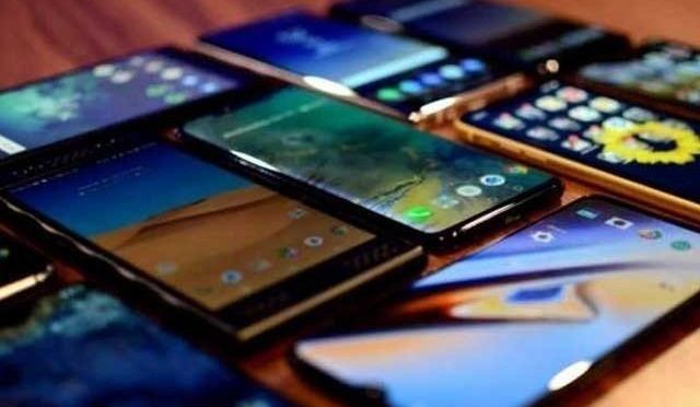 منی بجٹ، برانڈڈ امپورٹڈ موبائل فونز رجسٹریشن ٹیکسز میں اضافہ