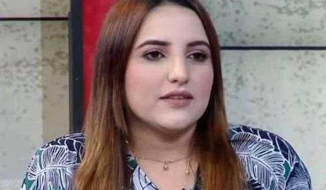 منی لانڈرنگ کی تحقیقات کے فیصلے کے بعد حریم شاہ کا پیسوں کی منتقلی سے انکار