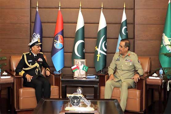 جنرل ندیم رضا سے عمان کے کمانڈر کی ملاقات، سکیورٹی اور علاقائی امور پر تبادلہ خیال