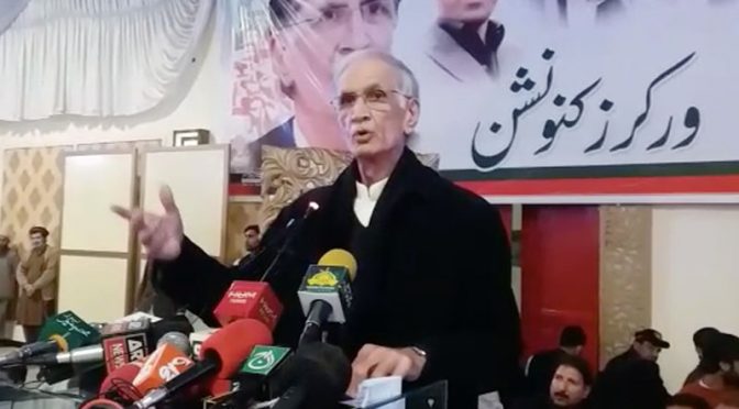 بلدیاتی انتخابات جیتنا عمران خان کے مستقبل کا سوال ہے، پرویز خٹک