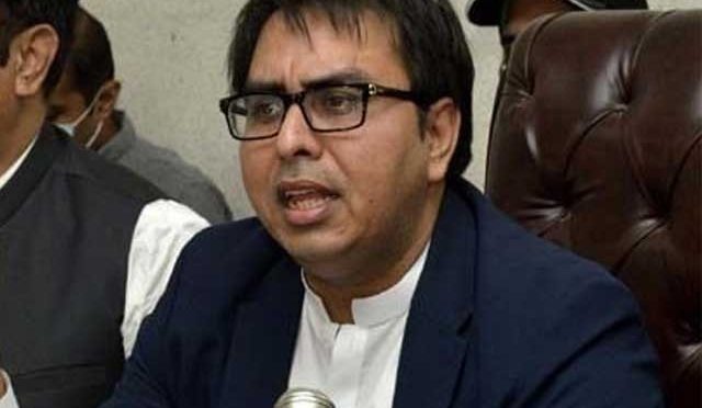 شہباز گل نے شہزاد اکبر کے عہدہ چھوڑنے کی وجہ بتا دی