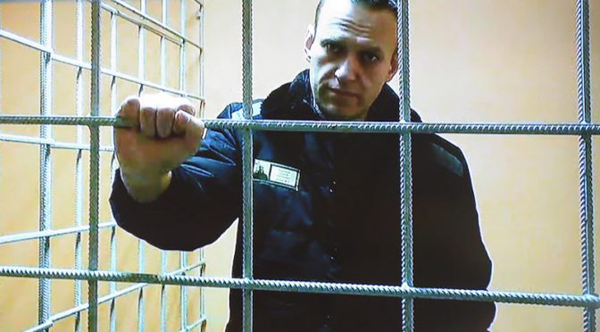روسی صدر کی مخالفت، روسی اپوزیشن رہنما ناوالنی کو مزید ایک دہائی قید