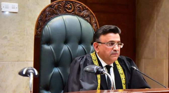 زیرالتوا مقدمات کا بوجھ کم کرنا ہے، وکلا تیاری کر کےآئیں، چیف جسٹس