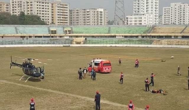 بنگلہ دیش میں کرکٹ پریکٹس کے دوران اسٹیڈیم میں ہیلی کاپٹر اتر آیا