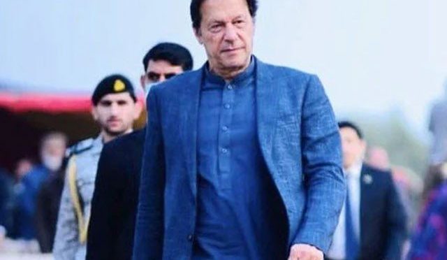 وزیراعظم وفاقی وزراء کے ہمراہ 4 روزہ دورے پر چین پہنچ گئے