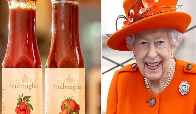 ملکہ برطانیہ کا تیار کردہ ٹماٹو کیچپ اور براؤن سُاس مارکیٹ میں دستیاب