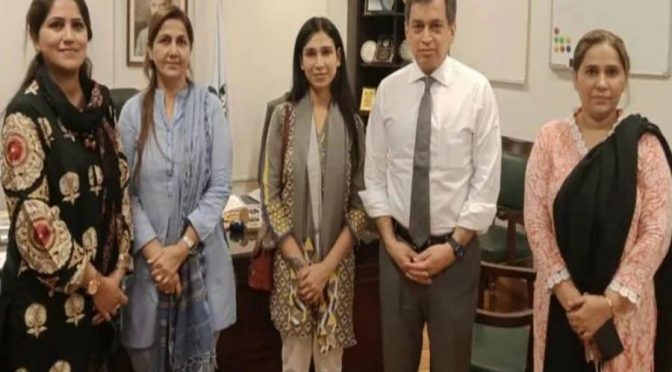 خواجہ سرا ڈاکٹر سارا گل کو جناح ہسپتال میں نوکری مل گئی