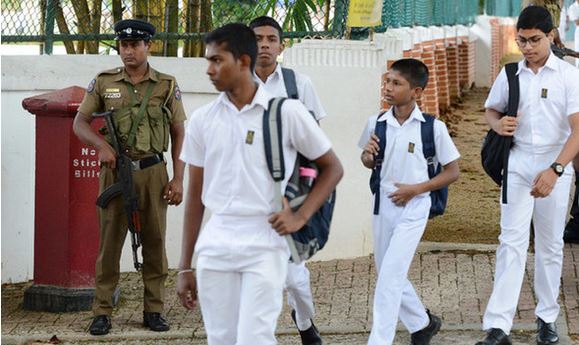 سری لنکا میں پیپرز کی کمی، امتحانات ملتوی