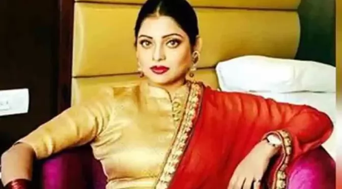 بھارتی اداکارہ بٹوہ چوری کرتے ہوئے پکڑی گئیں، پولیس نے گرفتار کرلیا