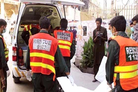 شورکوٹ : پک اپ گاڑی نہر میں جا گری، 2 خواتین سمیت 5 افراد جاں بحق