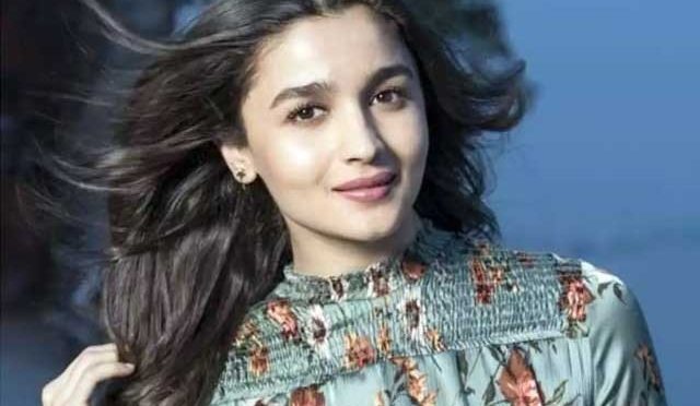 عالیہ بھٹ بالی ووڈ کے بعد ہالی ووڈ میں بھی جلوے بکھیرنے کیلئے تیار