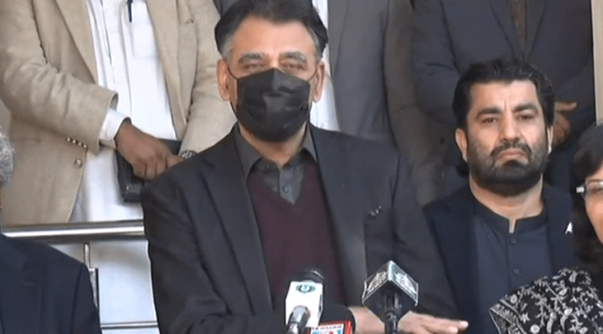 اتحادیوں سے بات چیت جاری رکھنے کا فیصلہ ہوا ہے، اسد عمر