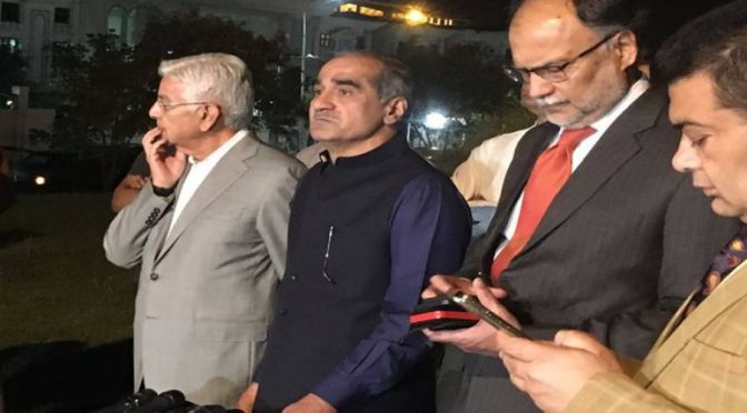 ” مقابلہ کرو چوہوں کی طرح ادھر ادھر نہ بھاگو” خواجہ سعد رفیق کا عمران خان کو چیلنج